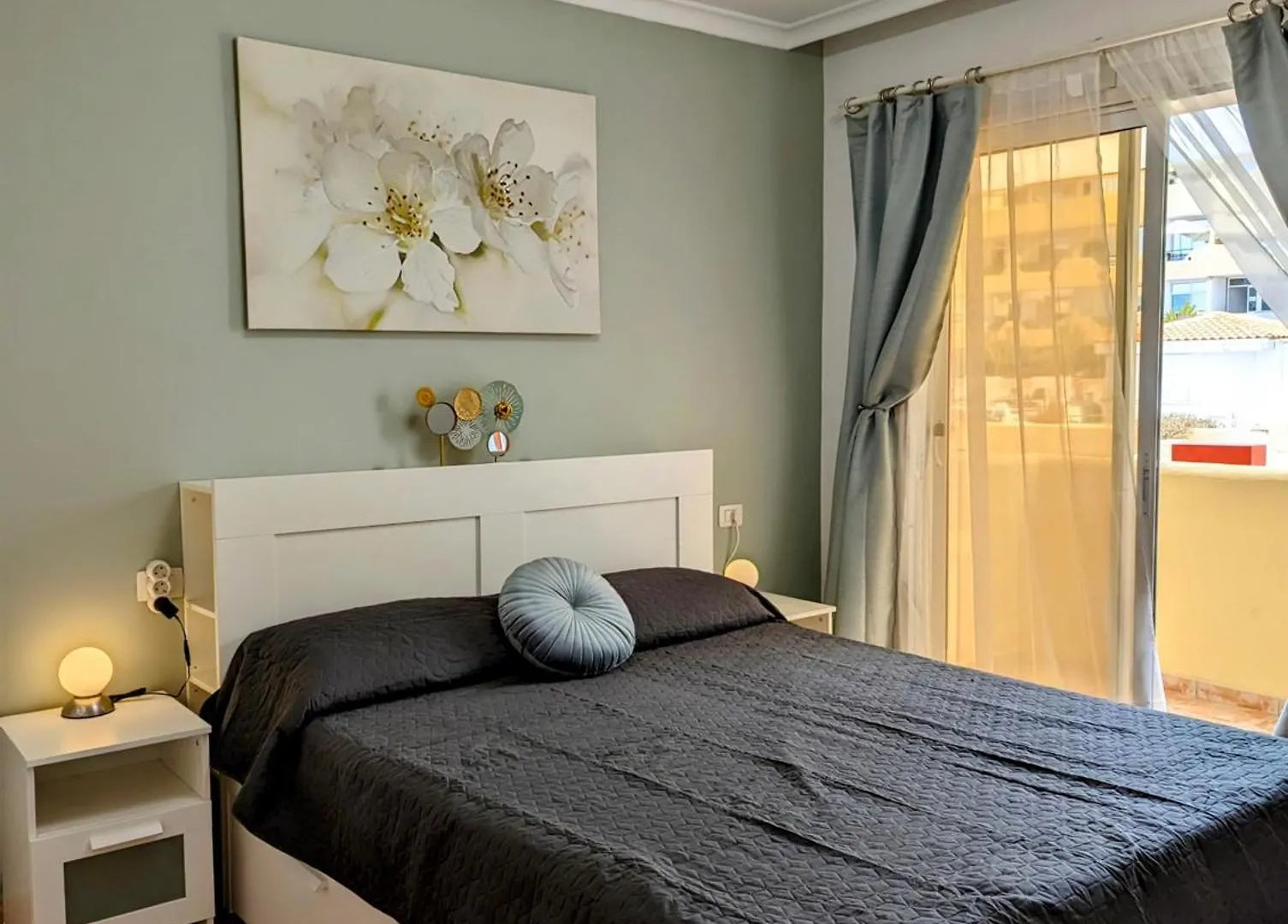 Appartamento Comfortable 2-Bedroom Duplex In Playa Paraiso With Ocean View, Balcony, And Shared Pool Costa Adeje
